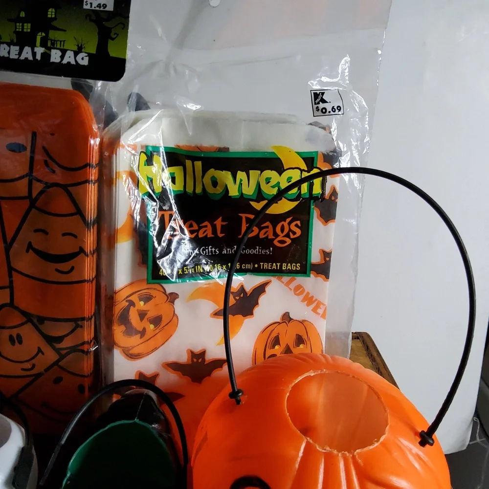 Vintage Holloween Treat Bags Candy Containers
